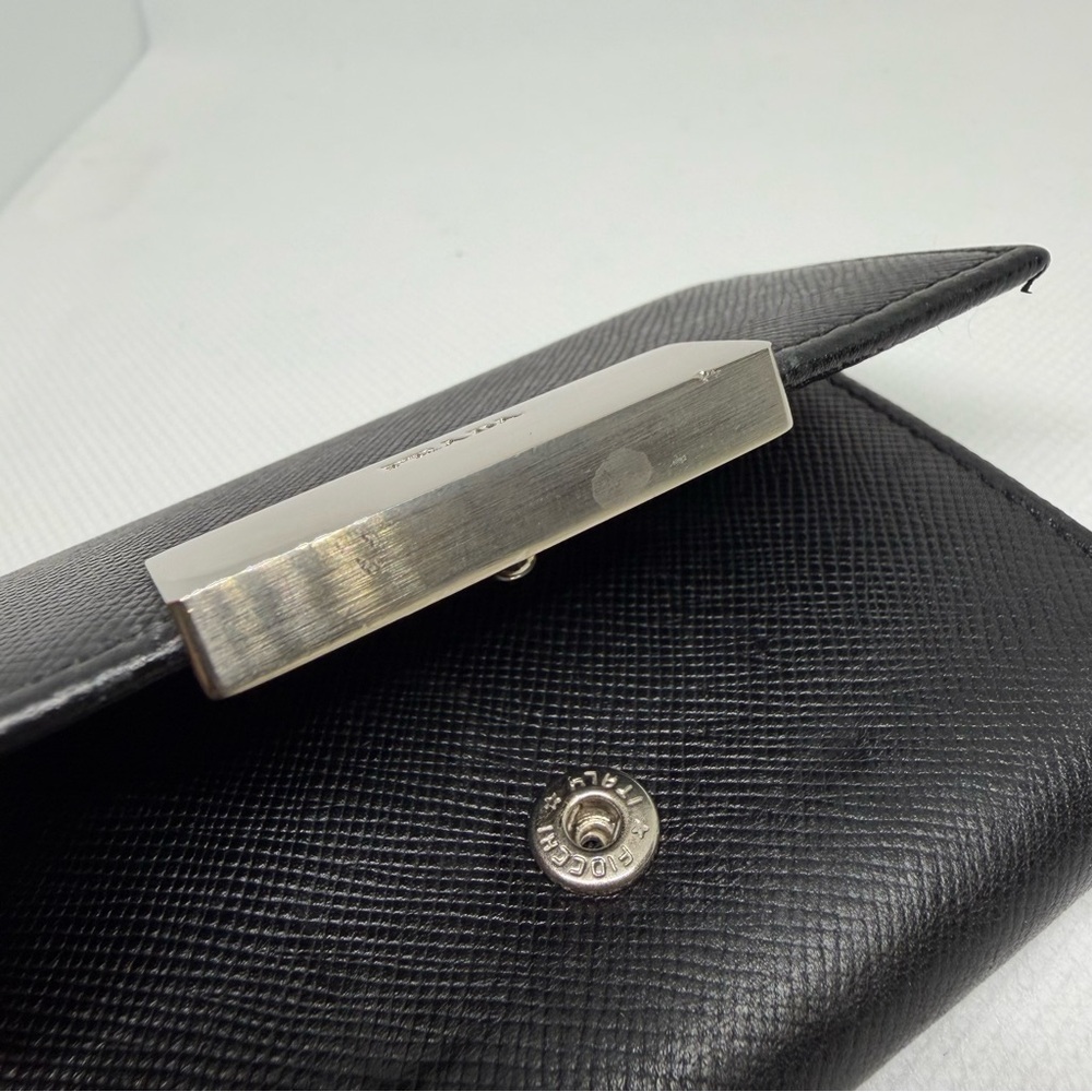 PRADA Key Holder Black Saffiano Leather Silvertone Snap - Picture 14 of 15